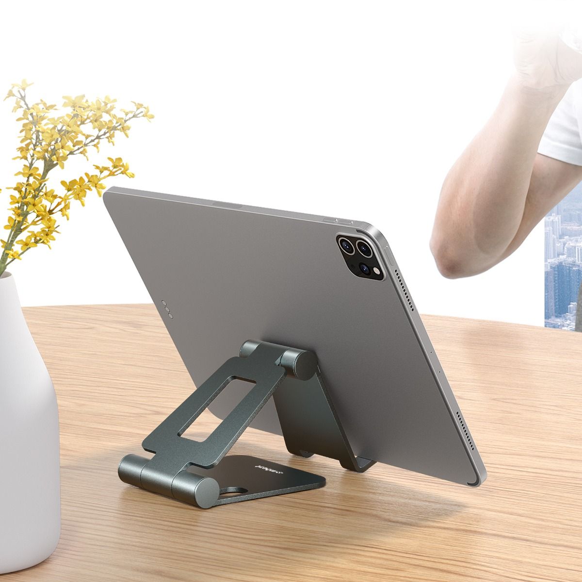mbeat Stage + Hands-Free Mobile Stand